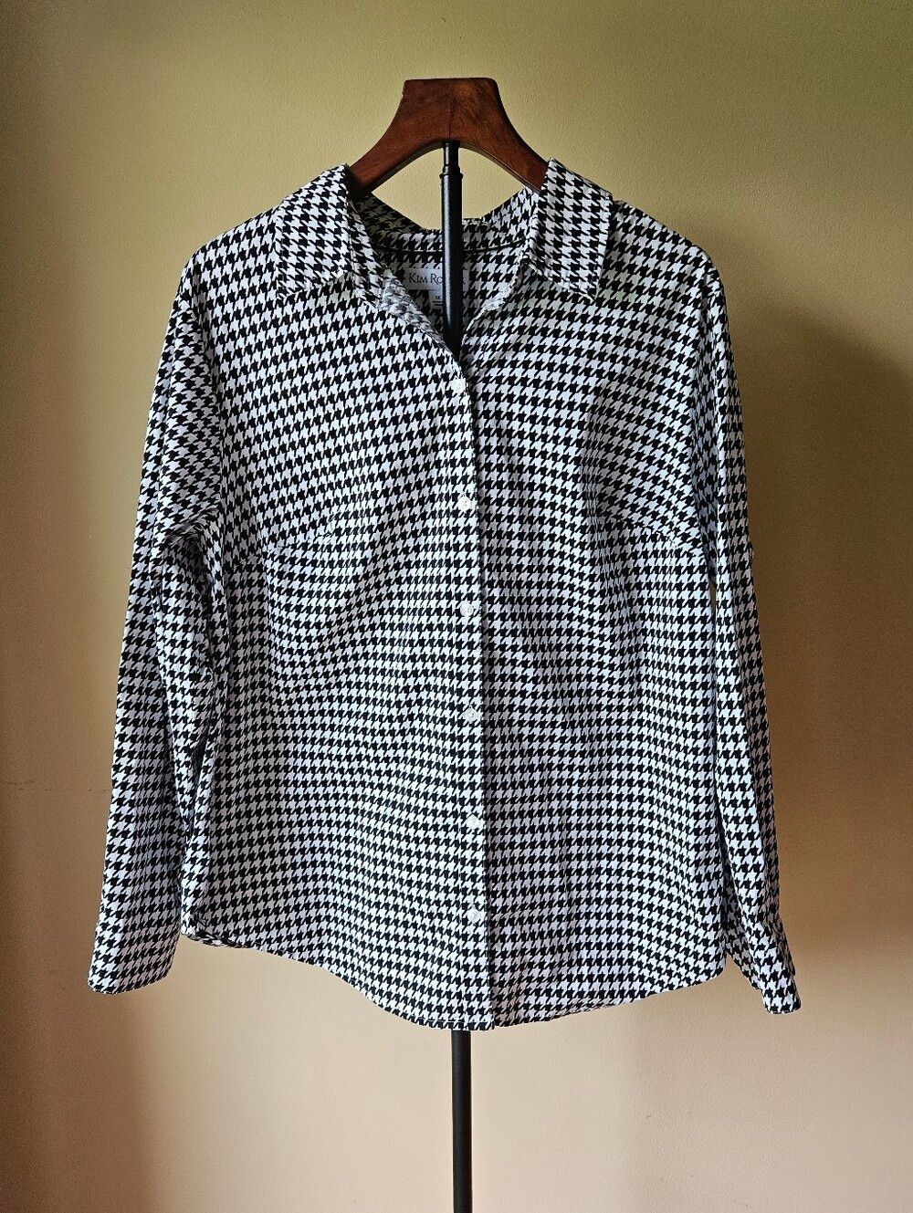 Kim Rogers Black & White Button Frony Houndstooth Blouse Size 1X